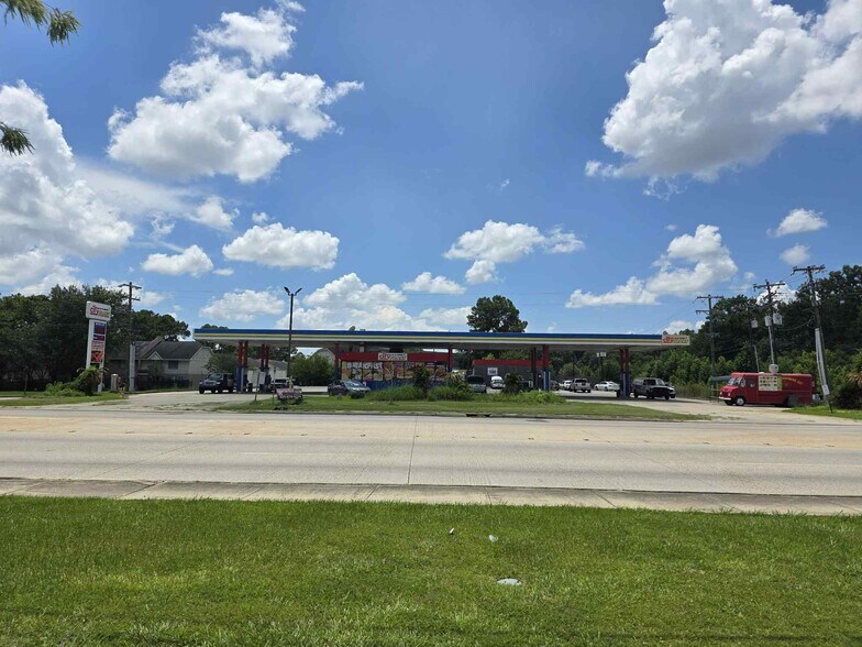 More Photos Of 1640 Oneal Ln, Baton Rouge Service Station For Sale