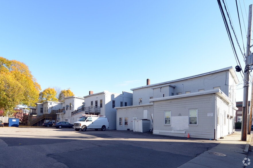 More Photos Of 78-102 N Washington St, North Attleboro Storefront Retail Residential For Lease