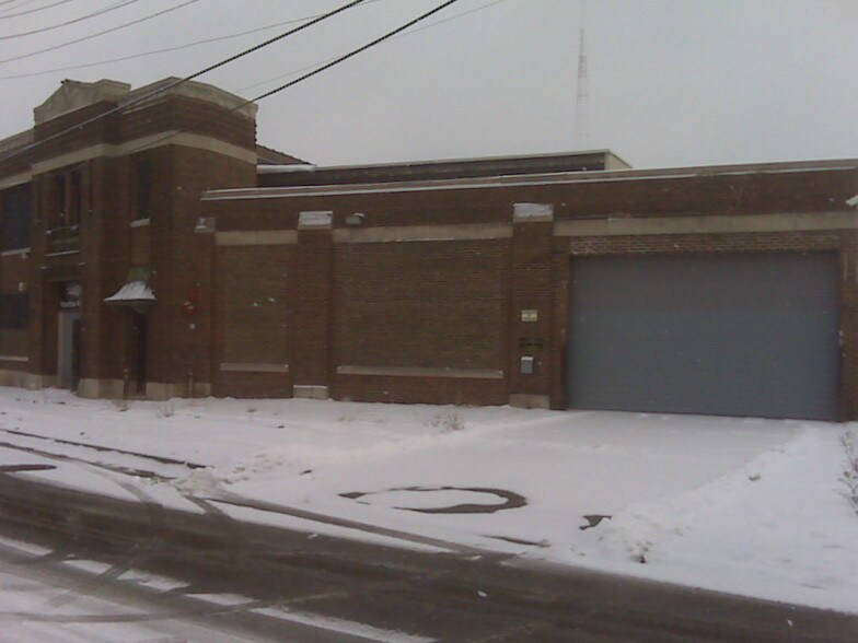 More Photos Of 14400 Woodrow Wilson St, Detroit Warehouse For Sale