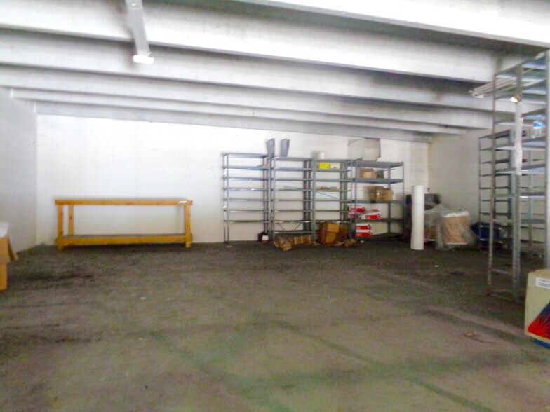 More Photos Of 12438-12440 Wiles Rd, Coral Springs Warehouse For Lease