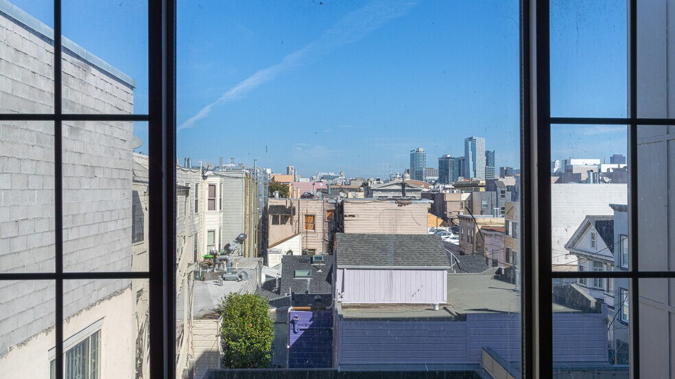 More Photos Of 593-599 Valencia St, San Francisco Storefront Retail Office For Sale