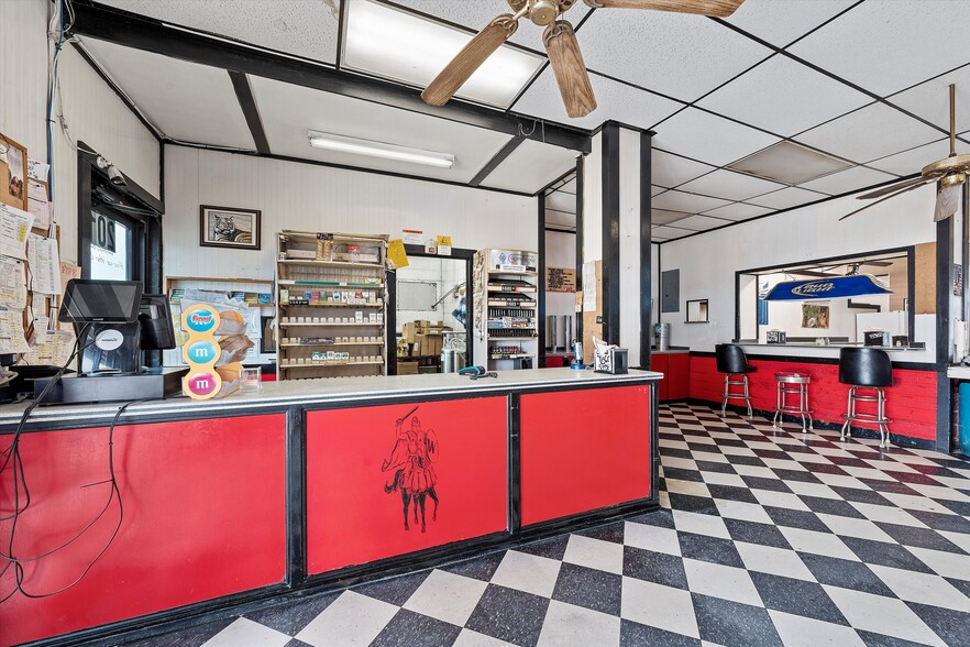 More Photos Of 201 W Oak St, West Service Station For Sale