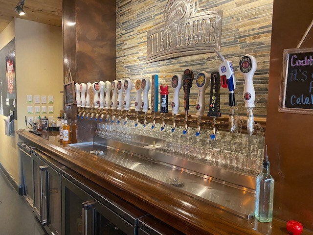 More Photos Of 1111-1113 South Blvd, Oak Park Restaurant For Lease