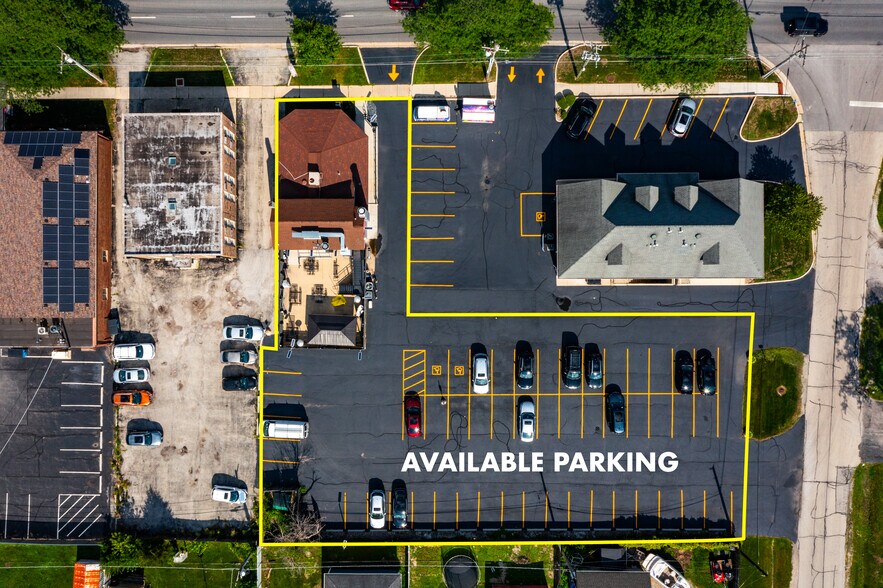 More Photos Of 9750 S Roberts Rd, Palos Hills Freestanding For Sale