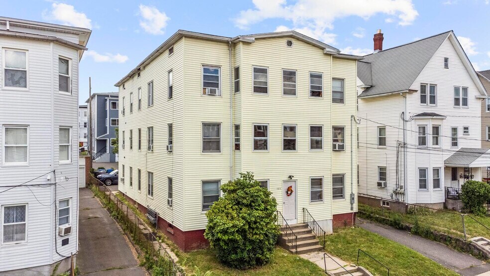 More Photos Of 164 Grove St, New Britain Apartments For Sale