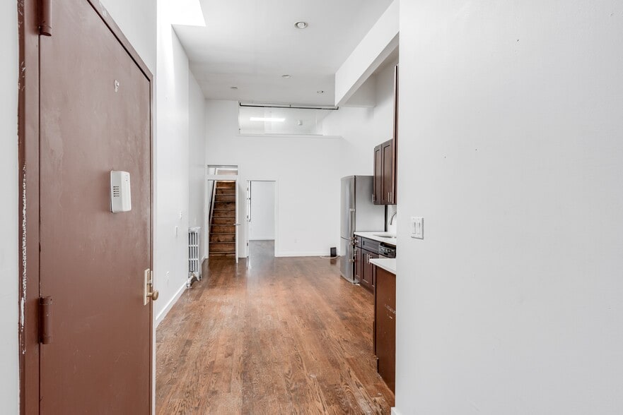 More Photos Of 886 Franklin Ave, Brooklyn Apartments For Sale