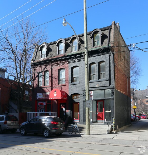 More Photos Of 160-162 Mccaul St, Toronto Storefront Retail Residential For Lease