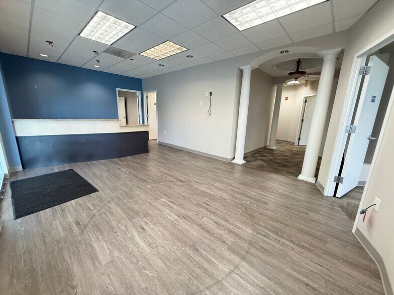 More Photos Of 12200 Tech Rd, Silver Spring Medical For Lease