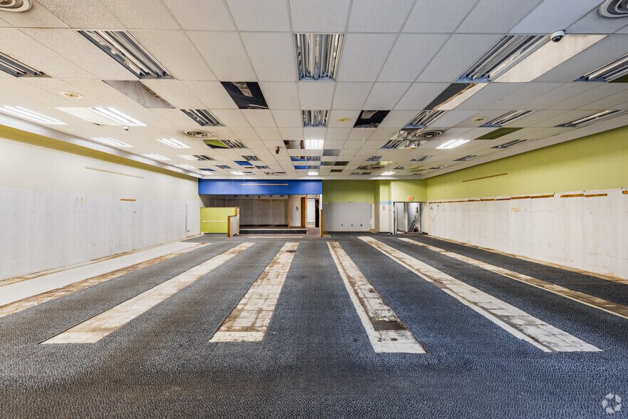 More Photos Of 623 E Ohio St, Pittsburgh Storefront For Sale