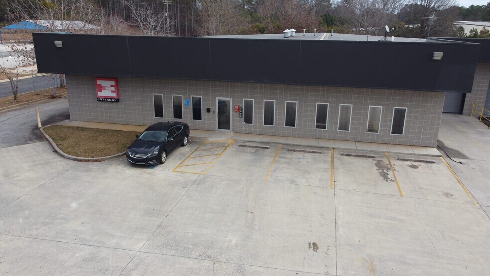 More Photos Of 260 Maxham Rd, Austell Auto Repair For Sale