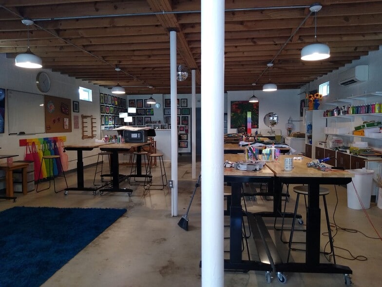 More Photos Of 602 Washington St, Graham Office For Lease