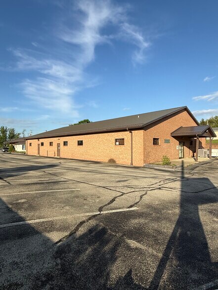 More Photos Of 1035-1051 Morrell Ave, Connellsville Office For Sale