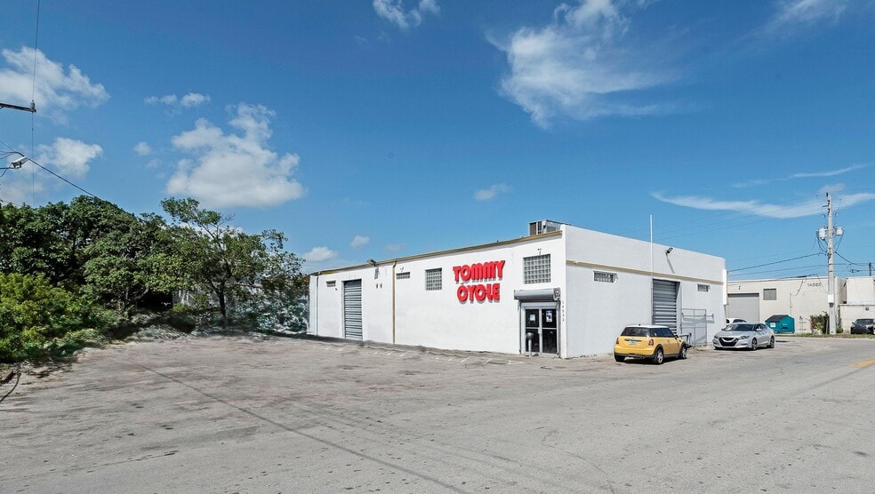 More Photos Of 14532 NW 26th Ave, Opa-locka Warehouse For Sale