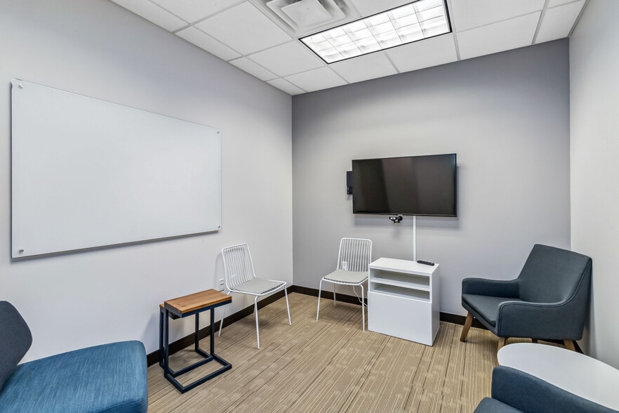 More Photos Of 11002 Lake Hart Dr, Orlando Religious Facility For Lease