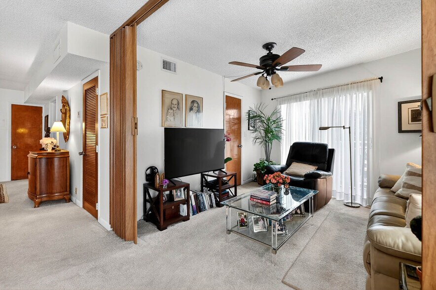More Photos Of 422 SW 9th St, Boca Raton Apartments For Sale