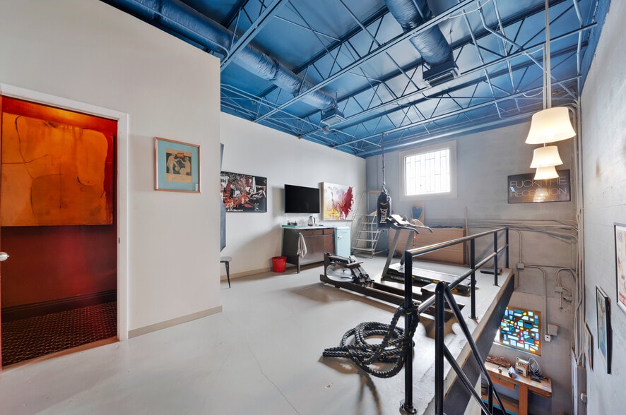 More Photos Of 3141 NW 40th St, Miami Warehouse For Sale