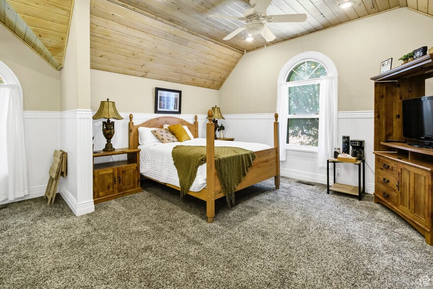 More Photos Of 310 N Main St, Monroe Hotel For Sale