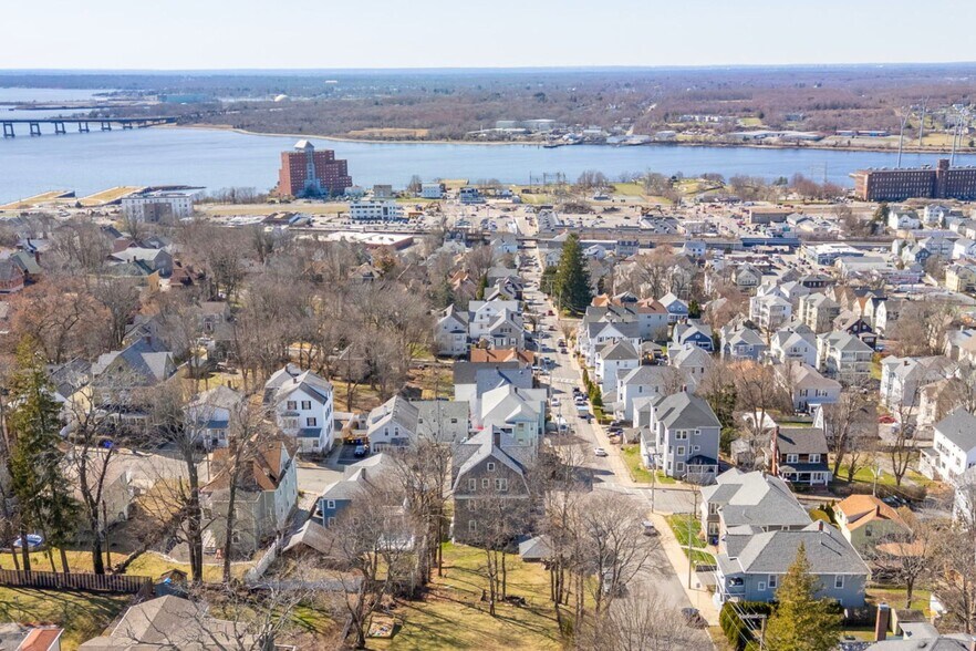 More Photos Of 341 Belmont St, Fall River Apartments For Sale