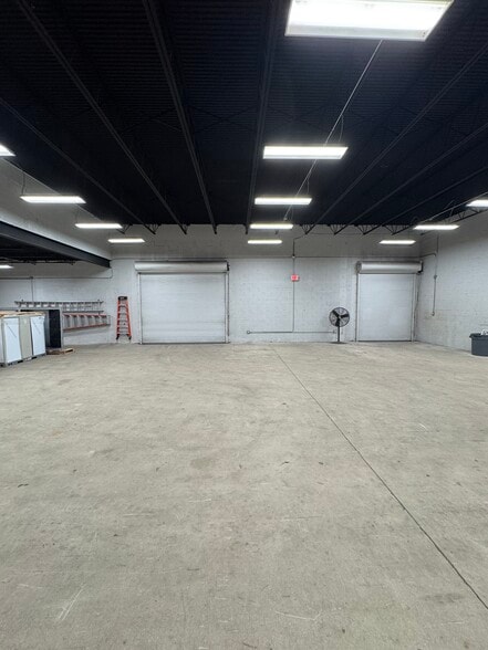 More Photos Of 1921 Pembroke Rd, Hollywood Warehouse For Lease