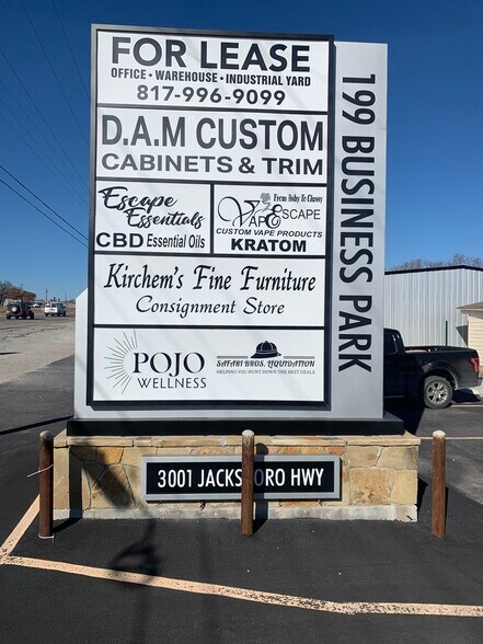 More Photos Of 3001 E Highway 199, Springtown Flex For Lease