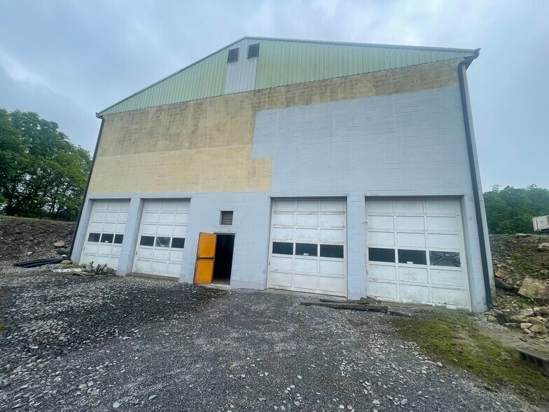 More Photos Of 5559 William Penn Hwy, Alexandria Warehouse For Sale