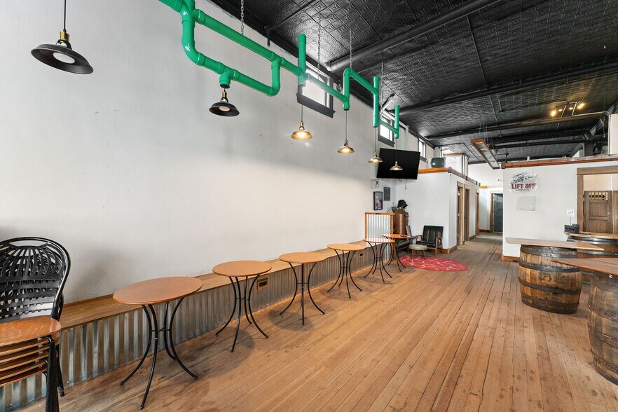 More Photos Of 10 N Bierma St, Wheatfield Bar For Sale