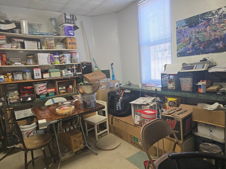 More Photos Of 6001 Upland St, Philadelphia Storefront For Lease