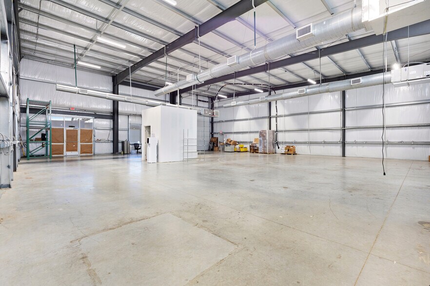 More Photos Of 19962 Franz Rd, Katy Warehouse For Lease