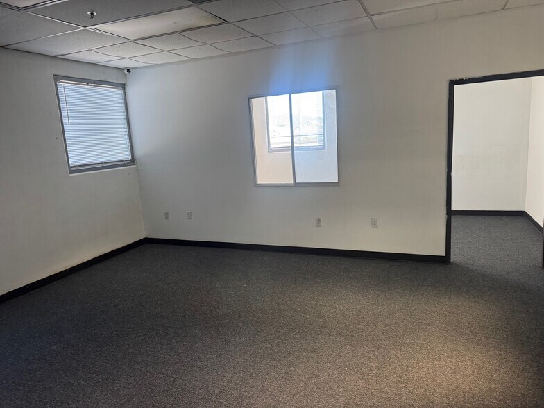 More Photos Of 12368 Valley Blvd, El Monte Manufacturing For Lease