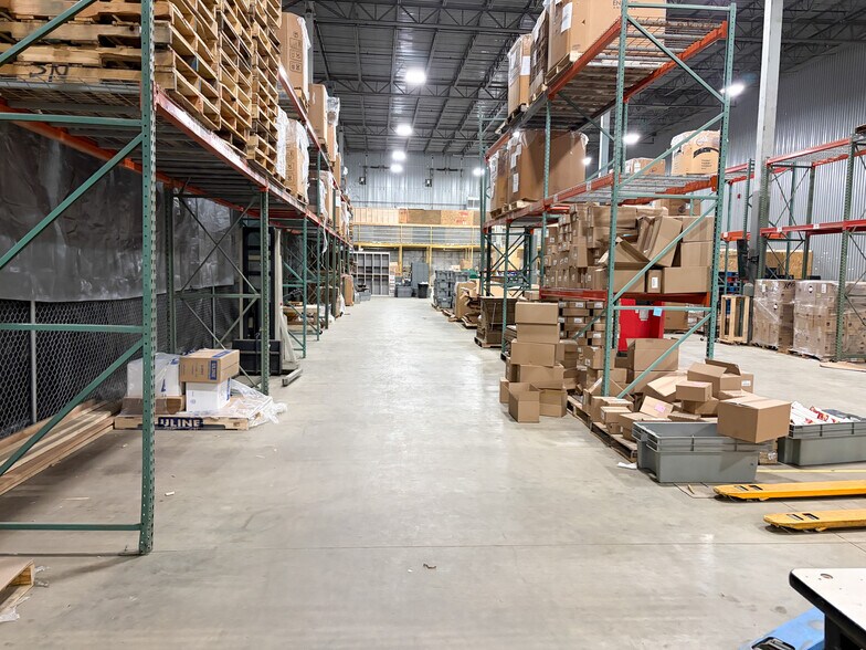 More Photos Of 1042-1050 W Swanzey Rd, Swanzey Warehouse For Sale