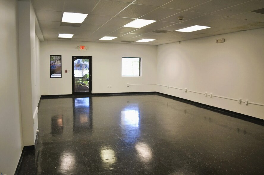 More Photos Of 1506 Hull St, Richmond Religious Facility For Lease