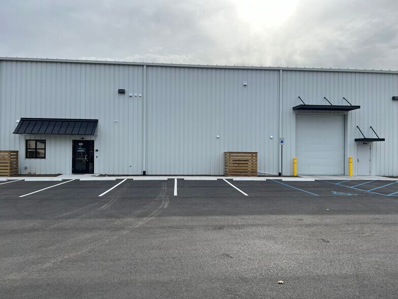 More Photos Of 7635 Southrail Road, North Charleston Industrial For Lease