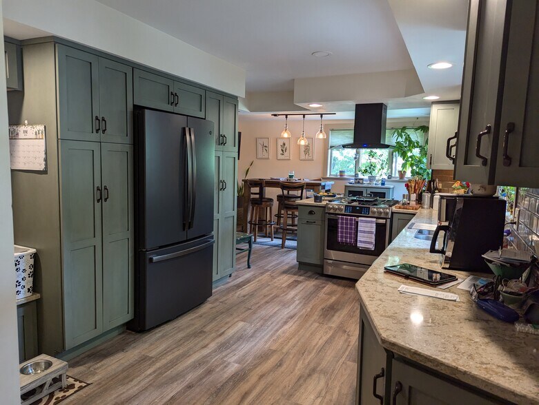More Photos Of 684 Miller Picking Rd, Davidsville Specialty For Sale
