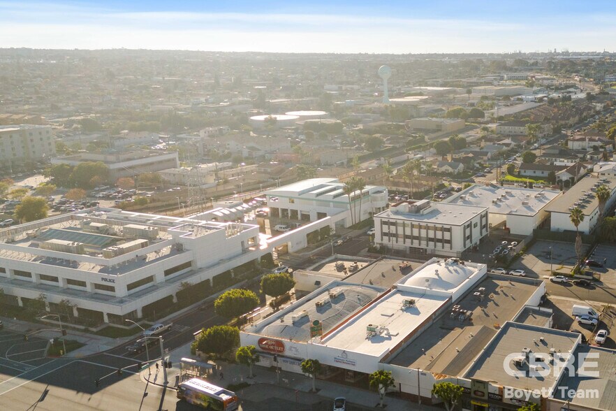 More Photos Of 12341 Hawthorne Blvd, Hawthorne Storefront For Sale