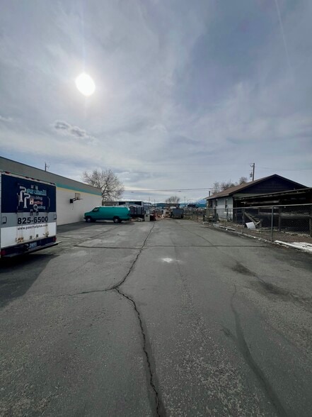 More Photos Of 1519 Pittman Ave, Sparks Service For Lease