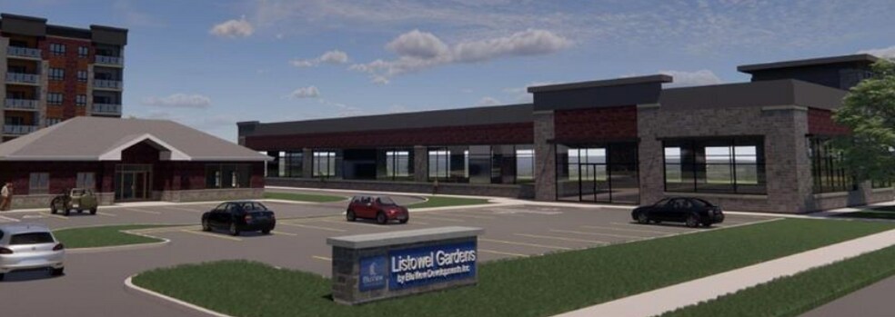 More Photos Of 935 Twamley St W, Listowel General Retail For Lease