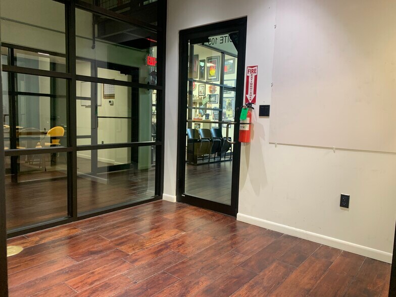 More Photos Of 120 W 2nd St, Taylor General Retail For Sale