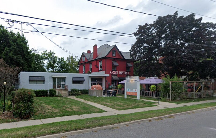 Primary Photo Of 16 Ontario St, Grimsby Office Residential For Sale