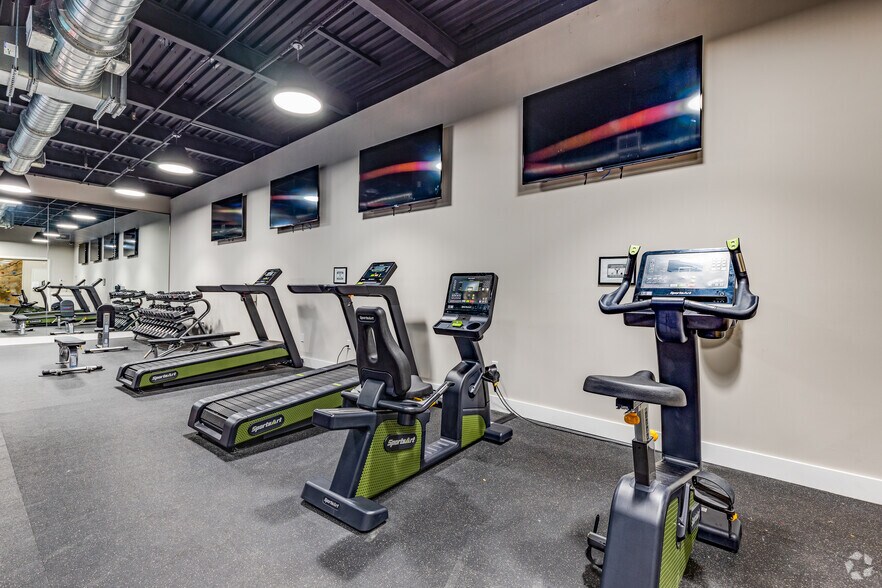 More Photos Of 2121 S Hiawassee Rd, Orlando Apartments For Lease