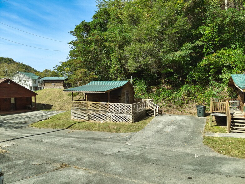 More Photos Of , Tellico Plains Unknown For Sale