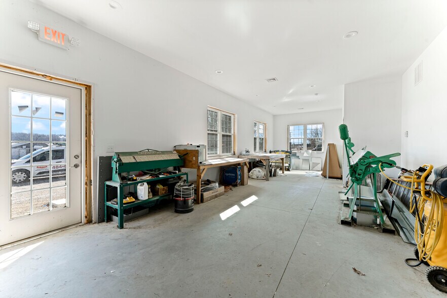 More Photos Of 935 W Cypress St, Kennett Square Flex For Sale