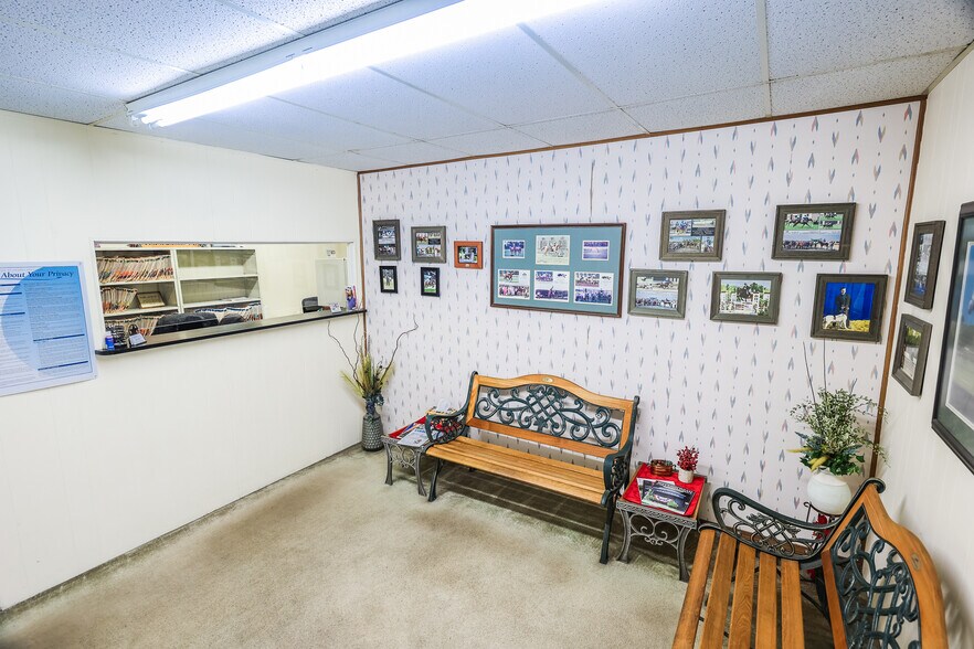 More Photos Of 3110 Gilmer Rd, Longview Office For Sale