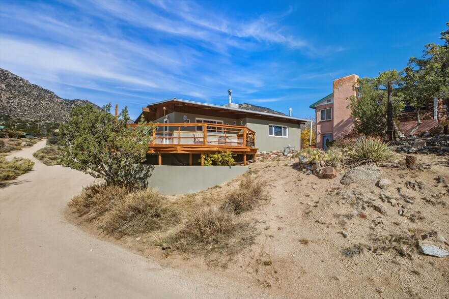 More Photos Of 24 Matisse Rd NE, Albuquerque Apartments For Sale