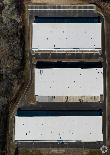 More Photos Of 1075 Highway 124, Braselton Unknown For Lease