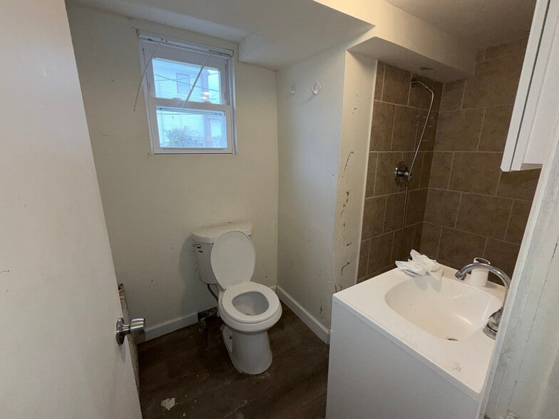 More Photos Of 41 Atlantic St, Keyport Apartments For Sale
