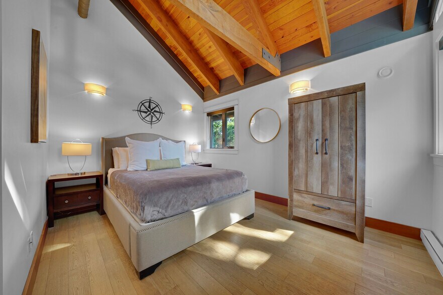 More Photos Of 118 Rainbow Rd, Salt Spring Island Land For Sale