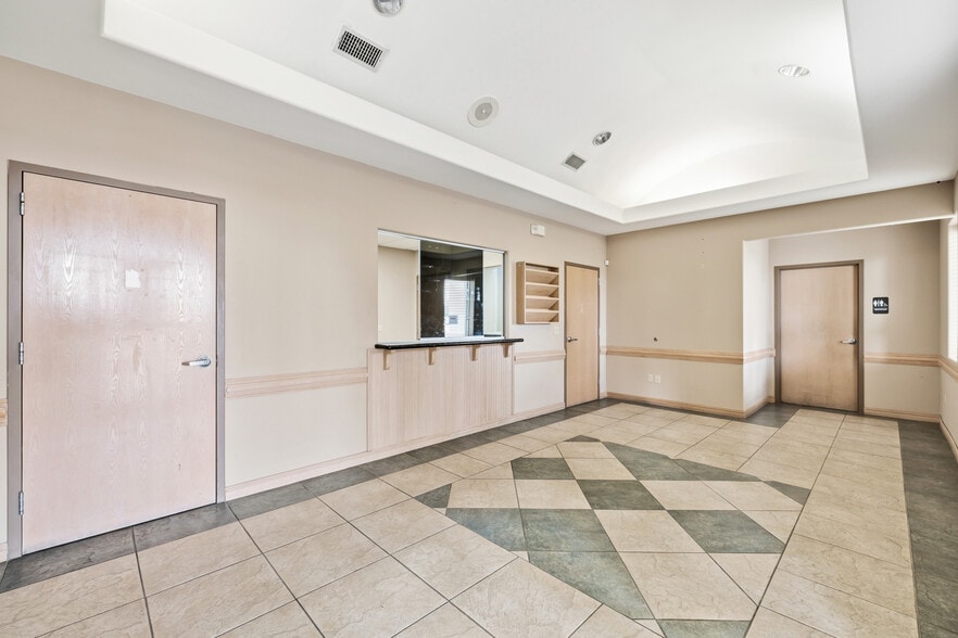 More Photos Of 1200 E Savannah Ave, McAllen Medical For Lease