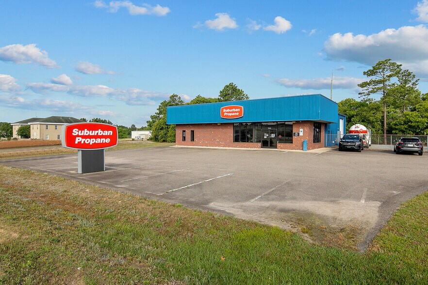 More Photos Of , Hope Mills General Retail For Sale