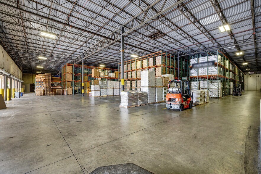 More Photos Of 1120 NW 165th St, Miami Warehouse For Lease