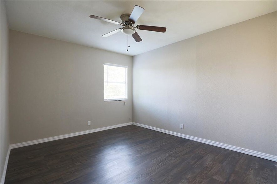 More Photos Of 1410 Ransom St, Pflugerville Office Residential For Lease